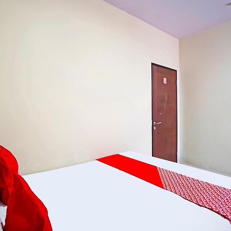 Oyo 91415 De Wijaya Hotel シドアルジョ エクステリア 写真